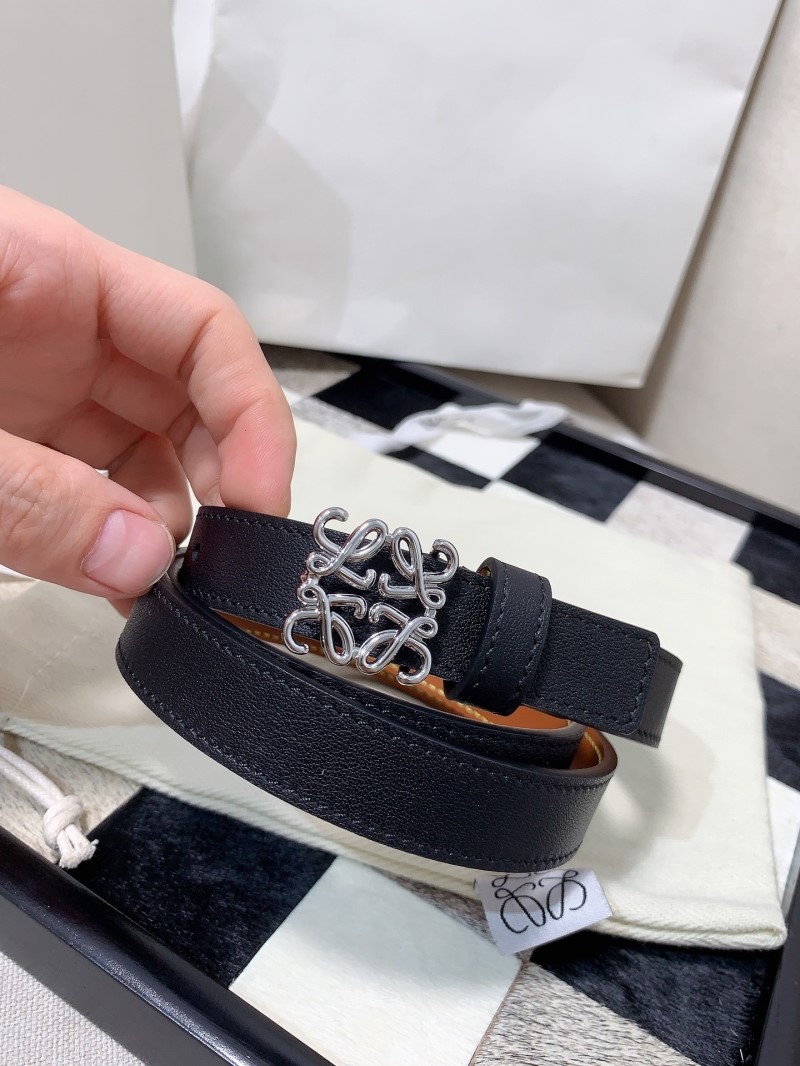 L0ew* belts